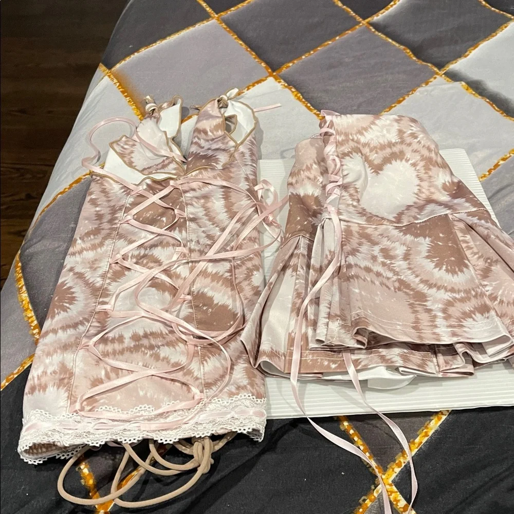 Pink and White Tie-Dye Two-Piece Set with hearts all over so fabulous - Picture 5 of 8